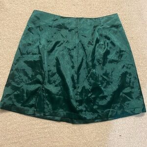 🍋10/$20 SHEIN Emerald Satin Mini Skirt